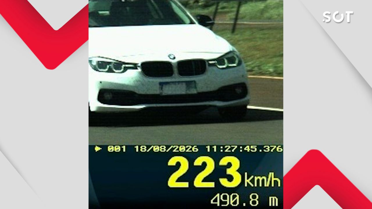 PRF flagra BMW a mais de 200 km/h na BR-163, em Quatro Pontes