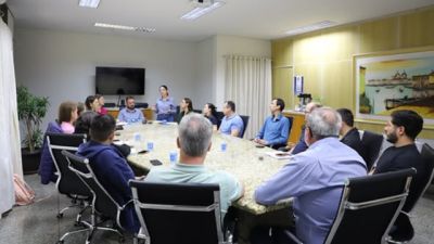 Imagem referente a notícia: Itaipulândia reúne setores da Administração para avançar na construção do novo Plano Municipal de Educação