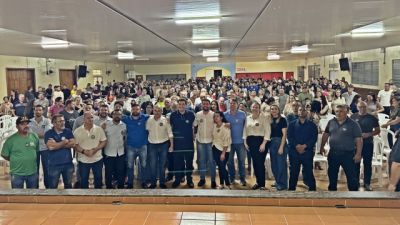 O pontapé inicial: Gugu Bueno lança campanha à reeleição em Cascavel com grande público e apoio político