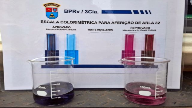 Imagem referente a notícia: BPRv flagra caminhão com ARLA 32 adulterado durante fiscalização na PR-473, no oeste do Paraná