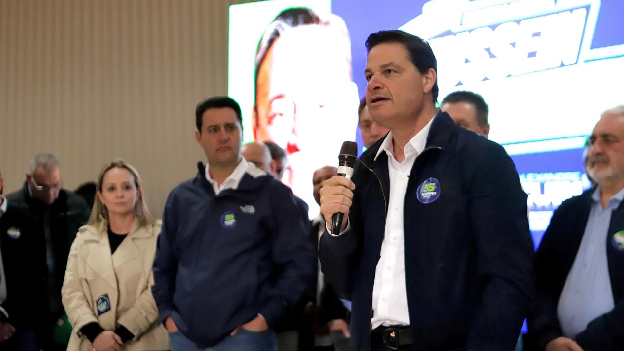 “Eu represento o time que vai continuar ao lado da região Oeste”, afirma Sandro Alex