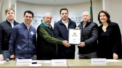 Sandro Alex firma compromisso de investimentos no Oeste com integrantes do Sindicato Rural
