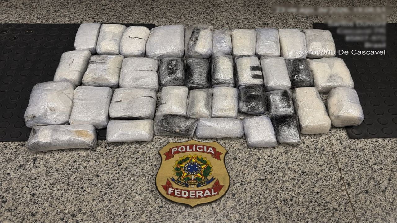 Polícia Federal prende passageira com cerca de 5 kg de haxixe no Aeroporto de Cascavel