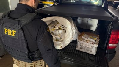 PRF apreende 240 iPhones avaliados em R$ 1 milhão durante abordagem no norte do Paraná
