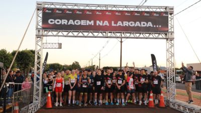 Imagem referente a notícia: Itaipulândia reúne 400 participantes na 1ª ITARRUNNING, primeira corrida oficial de rua do município