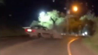 Motociclista de 17 anos morre após colisão frontal com carro no Paraná