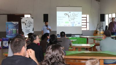 Evento reúne produtores e especialistas para discutir produtividade e rentabilidade na produção de leite