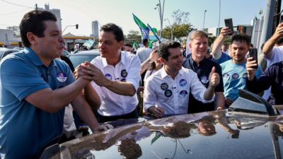 Maior da história: Adesivaço de Gugu Bueno reúne apoiadores e ultrapassa 1.600 veículos em Cascavel