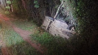 Adolescente de 15 anos fica ferido após colisão entre Ranger e Del Rey na BR-373, em Imbituva