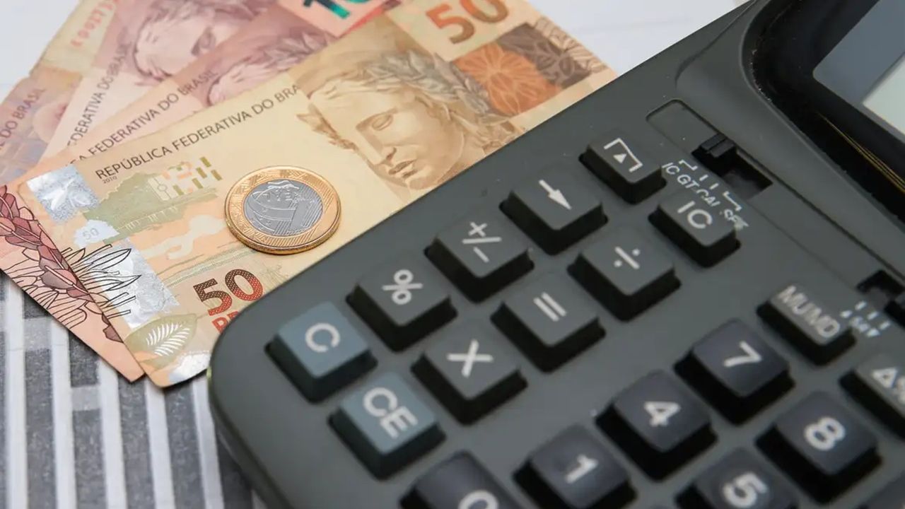 Governo prevê arrecadar R$ 636 bilhões com nova CBS em 2027