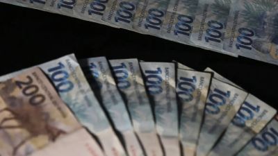 Orçamento de 2027 reserva R$ 44,8 bilhões para emendas impositivas
