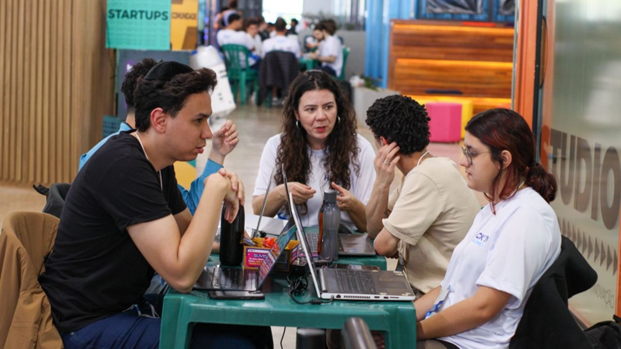 Hack'n Hub One 2026 movimenta Cascavel com maratona de inovação e desenvolvimento de soluções para o setor público