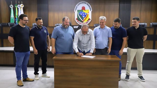 Itaipulândia propõe incentivo mensal de R$ 310 para trabalhadores com carteira assinada