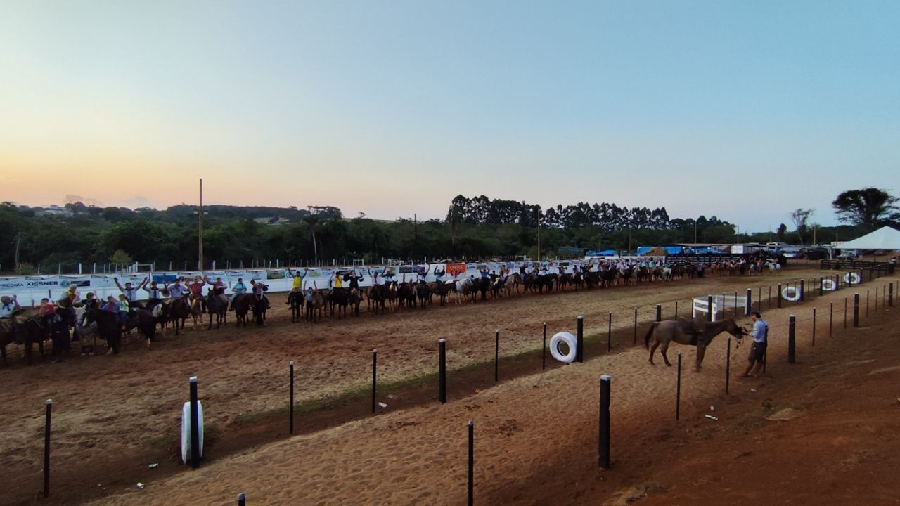 17º Rodeio Campeiro Interestadual reúne cerca de 3 mil pessoas em Corbélia