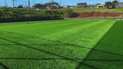 Prefeitura de Cascavel entrega campo de futebol revitalizado no Jardim Colonial