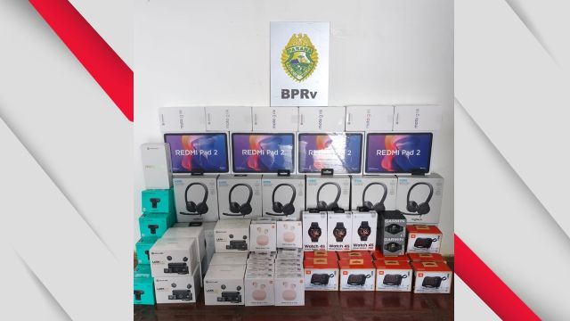 Mulher é abordada em ônibus com mala cheia de eletrônicos do Paraguai na PR-585, em Toledo