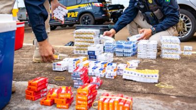 PRF apreende 9,6 mil frascos de produto apresentado como tirzepatida ocultos em fundo falso no sudoeste do Paraná