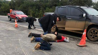 Polícia Civil prende suspeito de violência doméstica durante abordagem na PR-151, em Palmeira