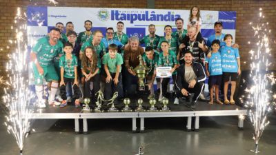Imagem referente a notícia: Finais do Campeonato Municipal de Futsal movimentam Itaipulândia com decisões em seis categorias