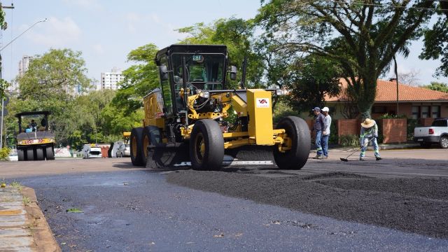 Prefeitura reforça trabalho e mais de 300 quadras já receberam reperfilamento asfáltico em Cascavel