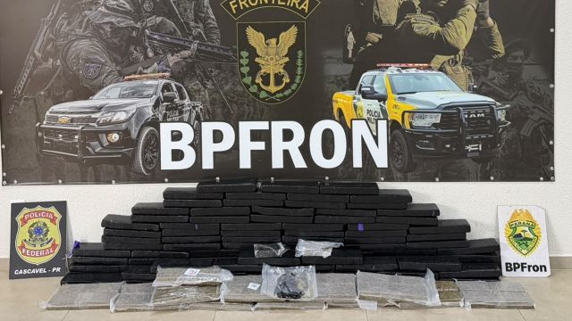Homem de 21 anos é preso com mais de 112 kg de maconha e haxixe em Santa Tereza do Oeste