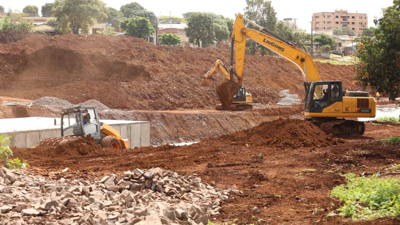 Rua Parecis será interditada por 45 dias para obras de ampliação do Ecopark Oeste em Cascavel