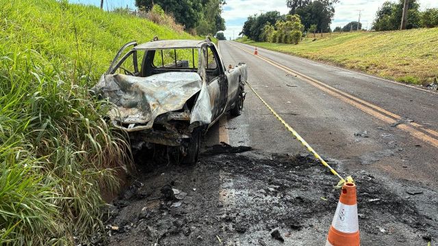 Colisão frontal deixa dois feridos na PR-490, em São Jorge do Patrocínio