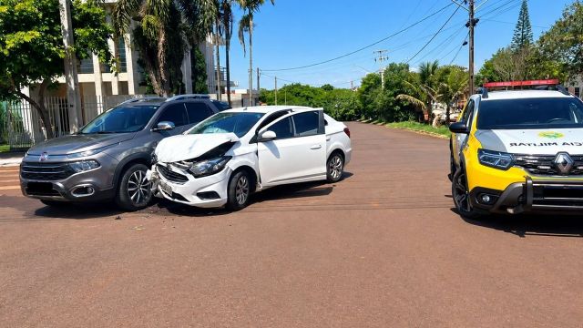 Colisão entre Prisma e Toro deixa homem ferido em Braganey
