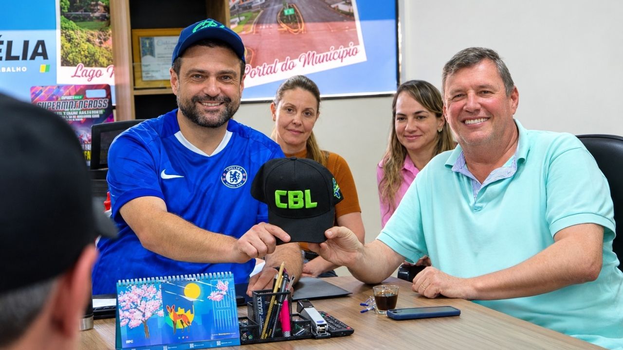 Thiago Stefanello transmite cargo ao vice Sandro Huf por 15 dias em Corbélia