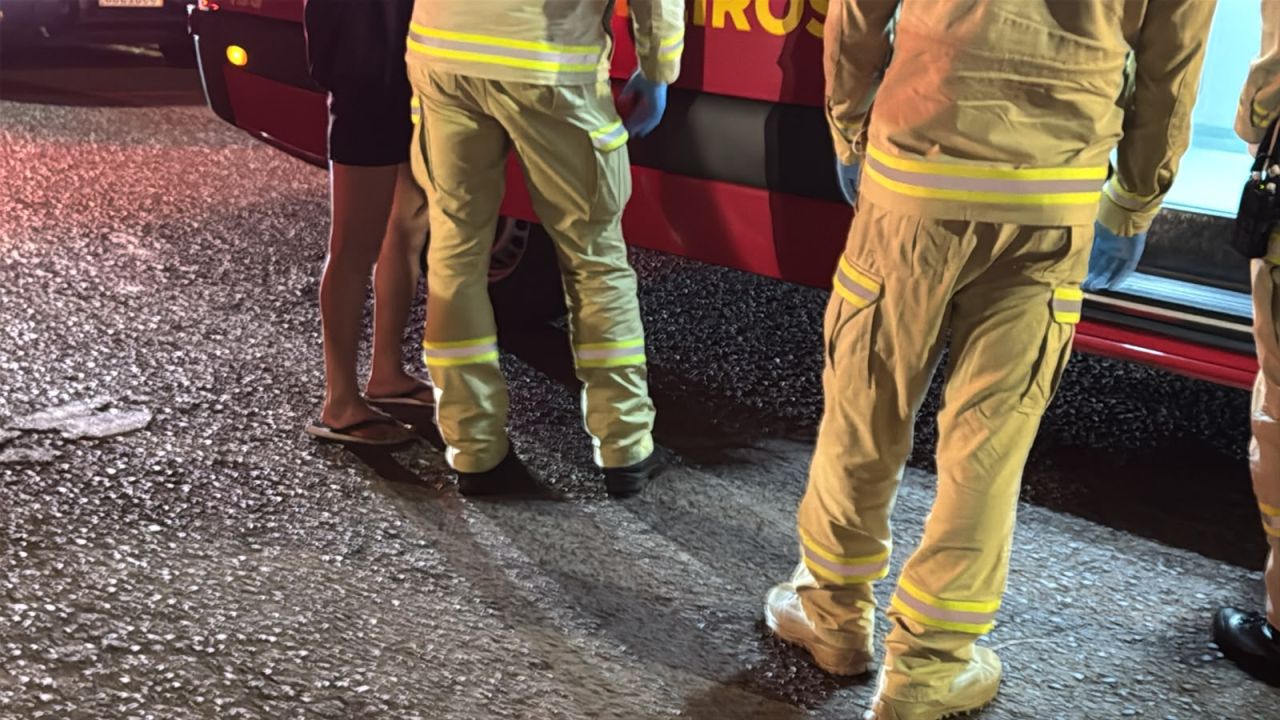 Mulher fica ferida após levar uma pedrada na cabeça no Bairro Cascavel Velho