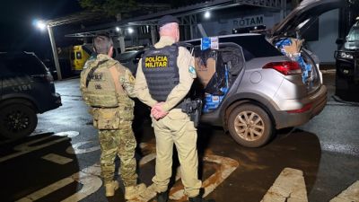 PRF e PM apreendem 15 mil maços de cigarros contrabandeados e recuperam carro clonado em Toledo