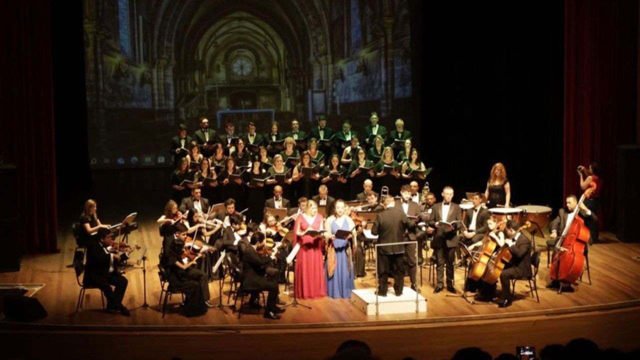 Espetáculo 9ª Noite de Gala leva música clássica para o palco do Teatro Municipal Sefrin Filho