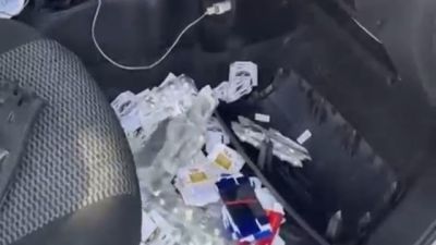 PRF apreende medicamentos, anabolizantes e emagrecedores em veículo na BR-277, em Santa Terezinha de Itaipu (PR)