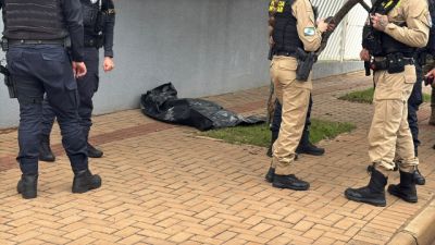 Homem que ameaçou pessoas com facão é morto a tiros após confronto com a Guarda Municipal em Cascavel