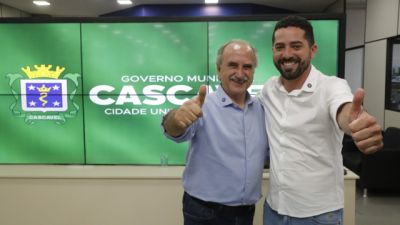 Tiago Almeida assume Prefeitura de Cascavel durante licença de Renato Silva