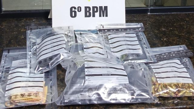 Homem é preso com pistola, munições e crack após fugir da PM em Cascavel