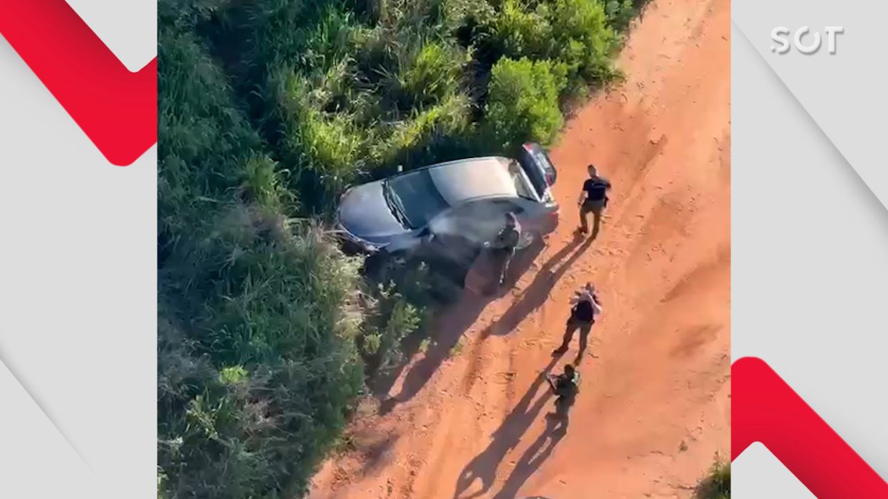 Perseguição policial termina com Corolla carregado com maconha apreendido na região de Umuarama