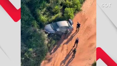 Perseguição policial termina com Corolla carregado com maconha apreendido na região de Umuarama