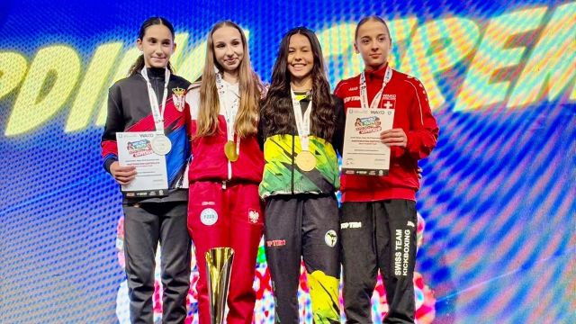 Após título na Turquia, Vitória Camargo conquista bronze no Mundial de Kickboxing na Itália