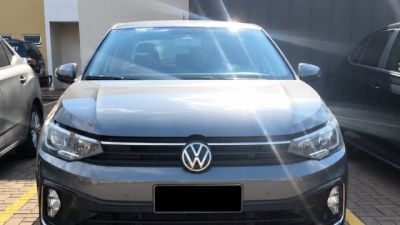 Homem é preso com veículo furtado e placas adulteradas no Centro de Cascavel