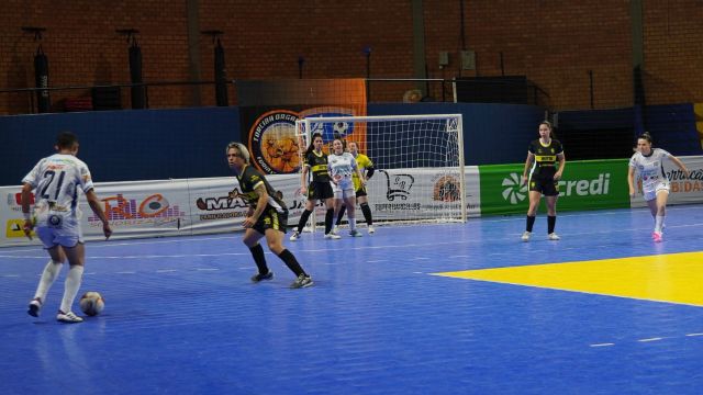 DEF vence Maringá Seleto por 1 a 0 no jogo de ida em Itaipulândia