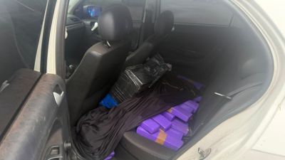Homem sem CNH é preso com 156,9 kg de maconha após perseguição em Cascavel