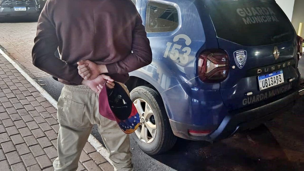 Briga entre vizinhos termina com dois homens presos por lesão corporal em Cascavel