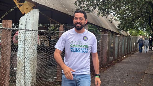 Eleições 2026: Prefeito interino Tiago Almeida é primeiro a votar em Cascavel neste domingo
