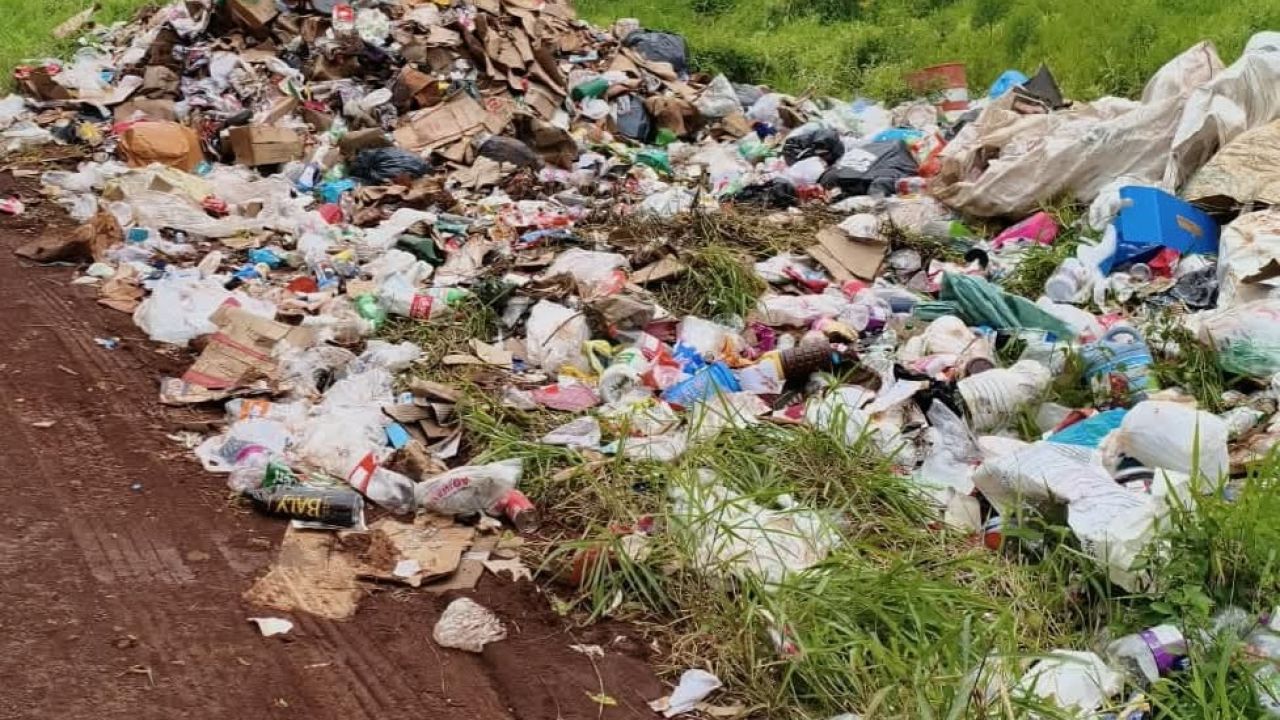 Homem é detido após ser flagrado descartando lixo em área de reserva ambiental em Ibema