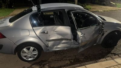 Motociclista fica ferido após colisão com carro no Bairro Santa Cruz