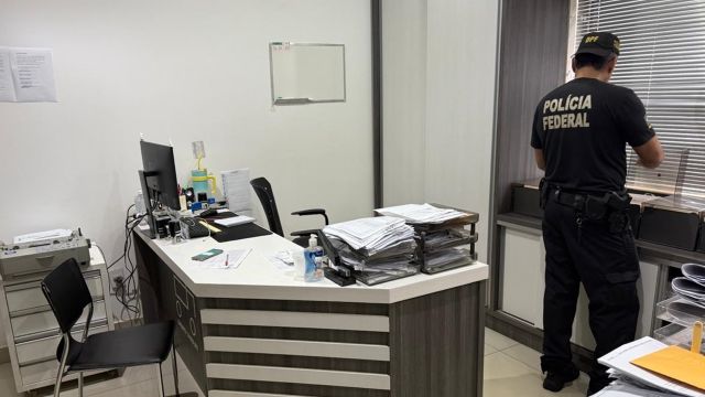 PF cumpre quatro mandados em investigação sobre compra de votos em Santa Terezinha de Itaipu