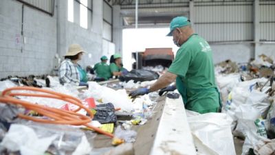 Cascavel abre licitação para reforçar atendimento às cooperativas de catadores