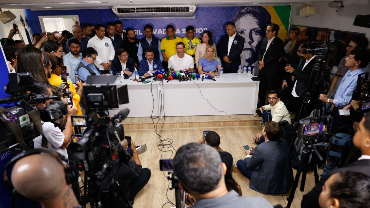 Douglas Ruas critica judicialização da eleição e se declara governador