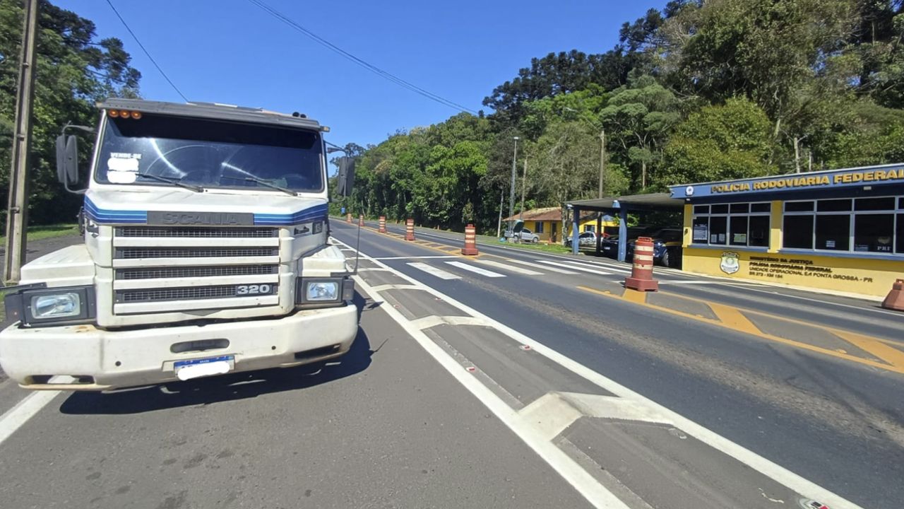 PRF prende motorista de carreta flagrado bêbado na BR-373